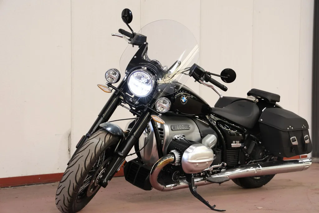 BMW R (2022) — foto 1