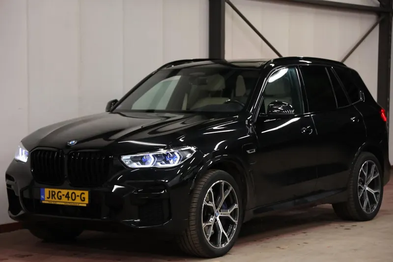 BMW X5 (2022)