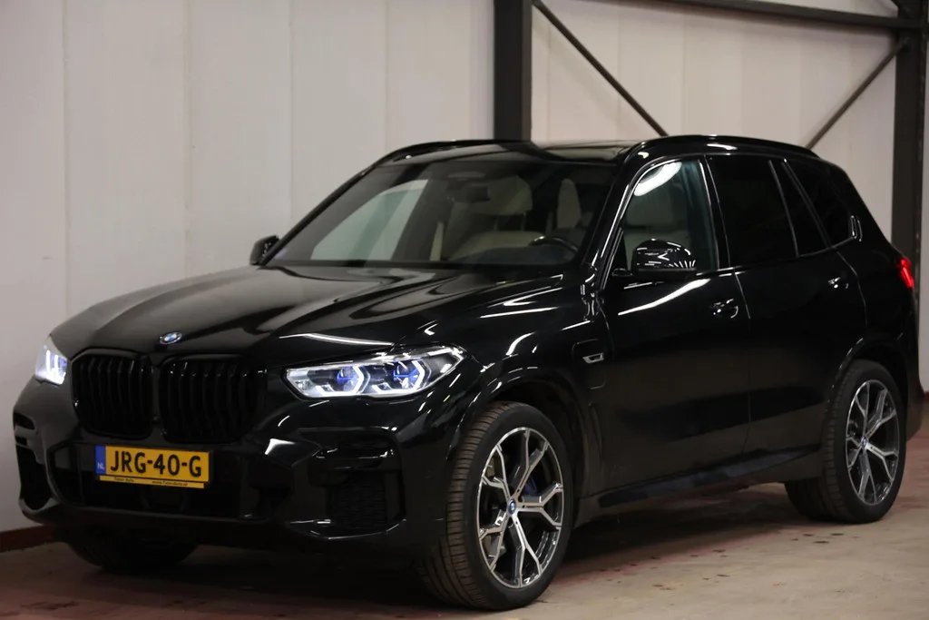 BMW X5 (2022) — foto 1