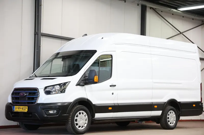 Ford E-Transit (2023)