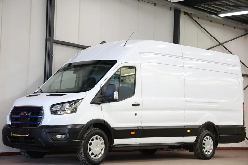 Ford E-Transit (2023)