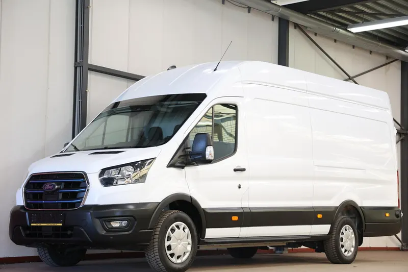 Ford E-Transit (2022)