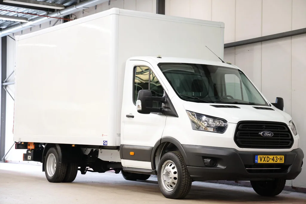 Ford Transit (2019) — foto 1