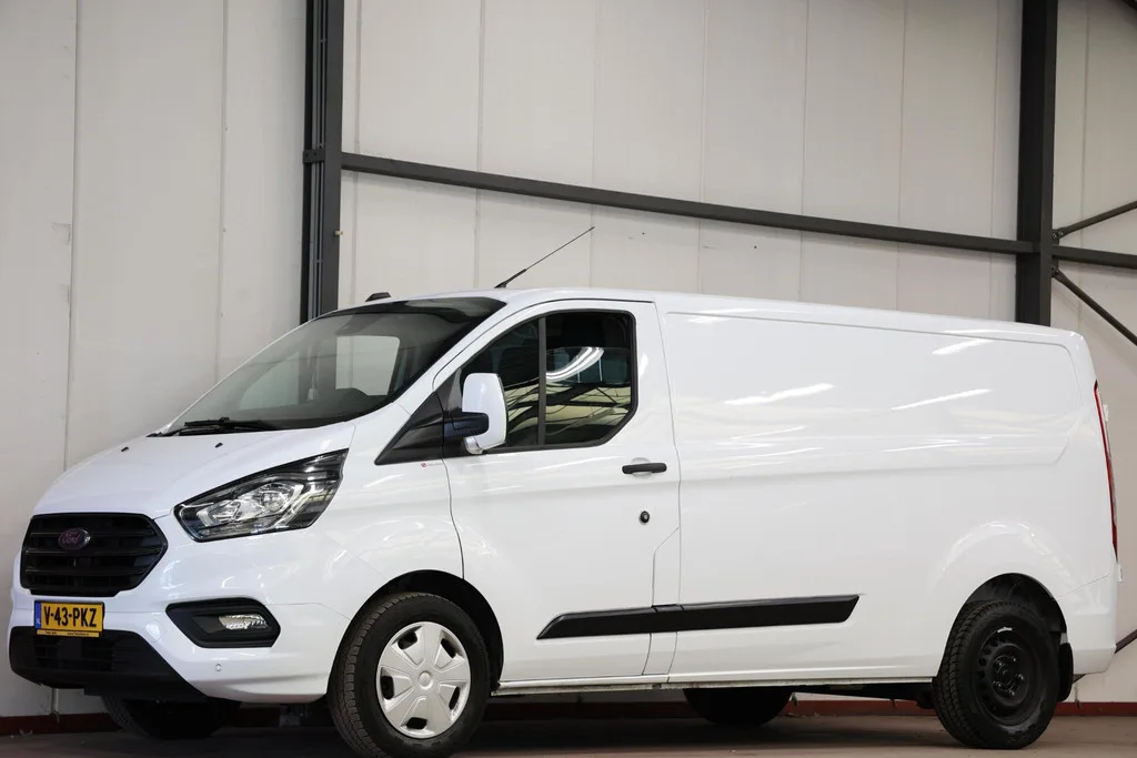 Ford Transit Custom (2023) — foto 1