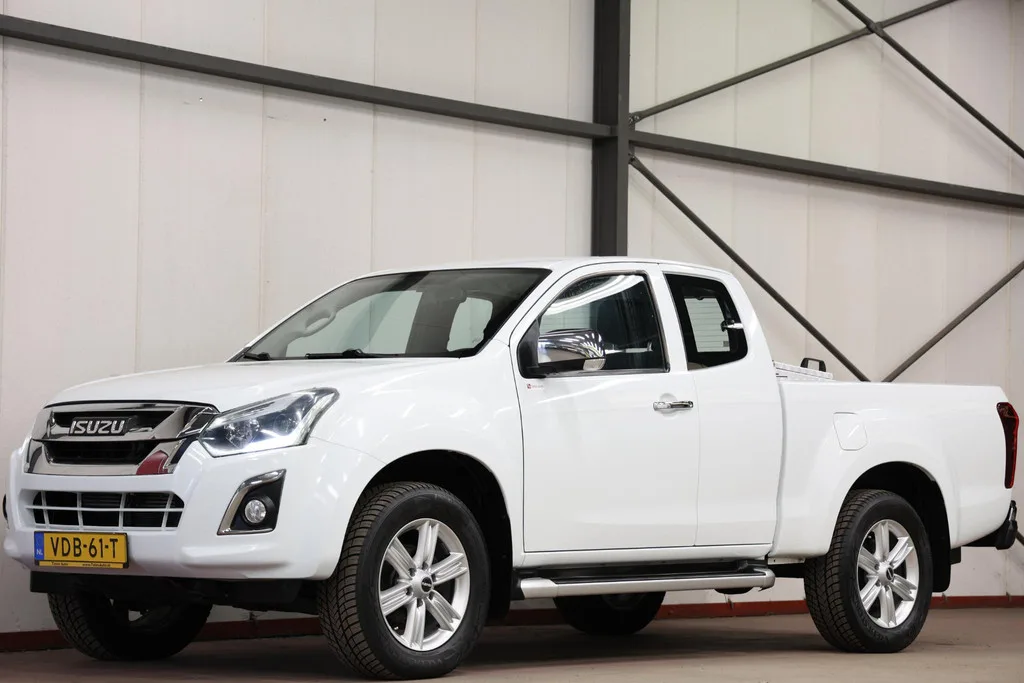 Isuzu D-Max (2019) — foto 1