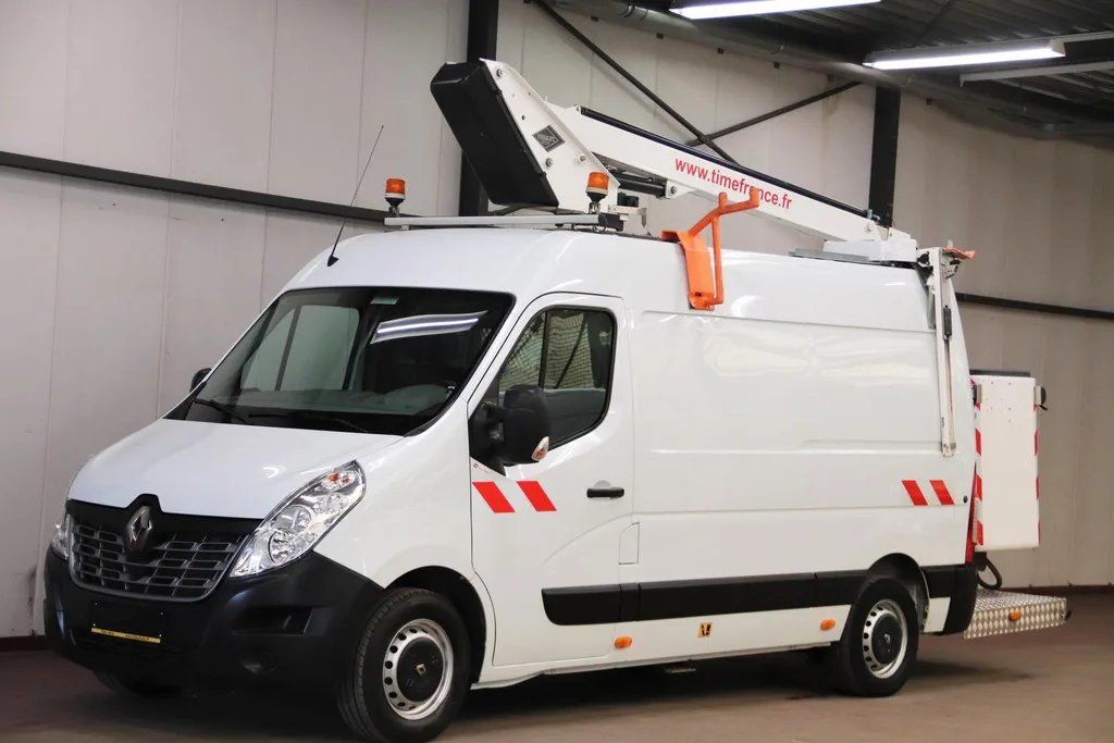 Renault Master (2017) — foto 1
