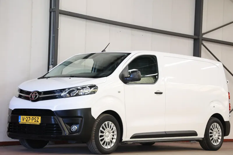 Toyota Proace (2022)