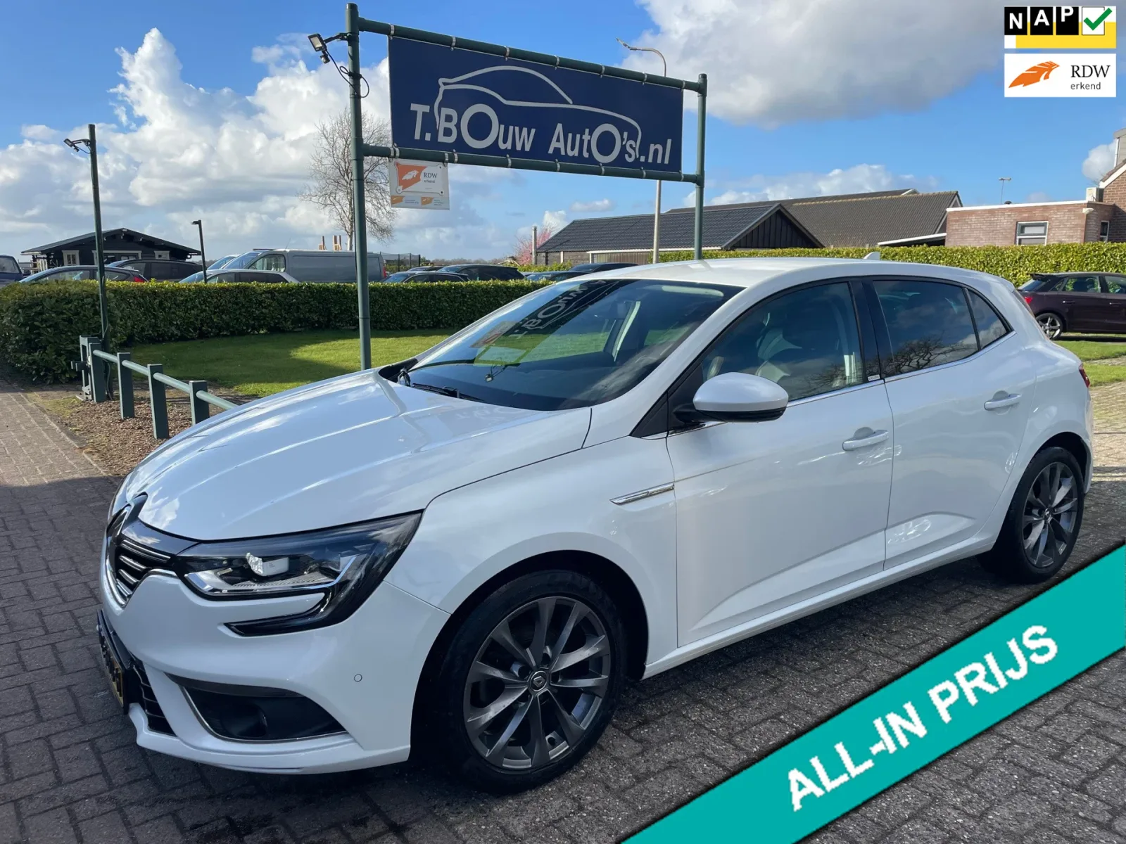 Renault Mégane (2017) — foto 1