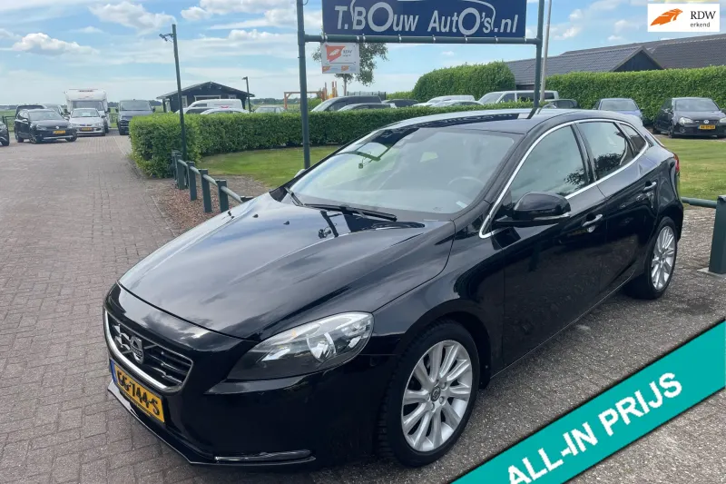 Volvo V40 (2015)