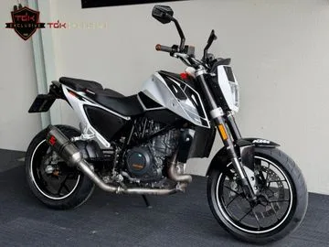 KTM 690 Duke (2017) — foto 1
