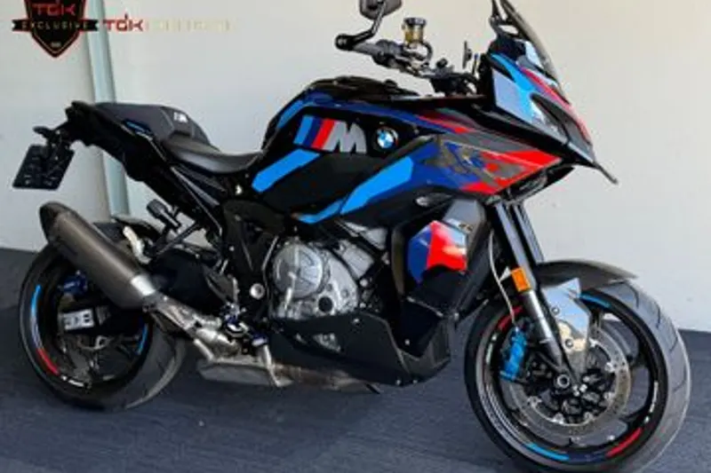BMW M 1000 XR (2025)