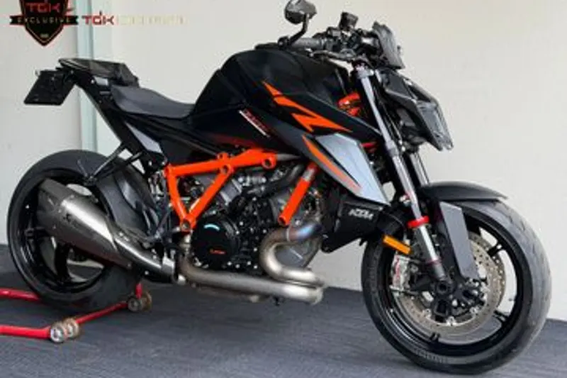 KTM Super Duke 1390 (2024)