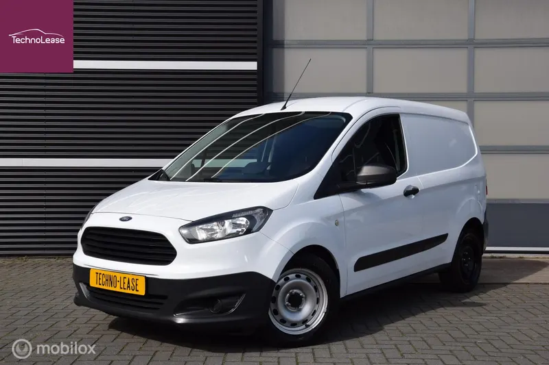 Ford Transit Courier (2018)