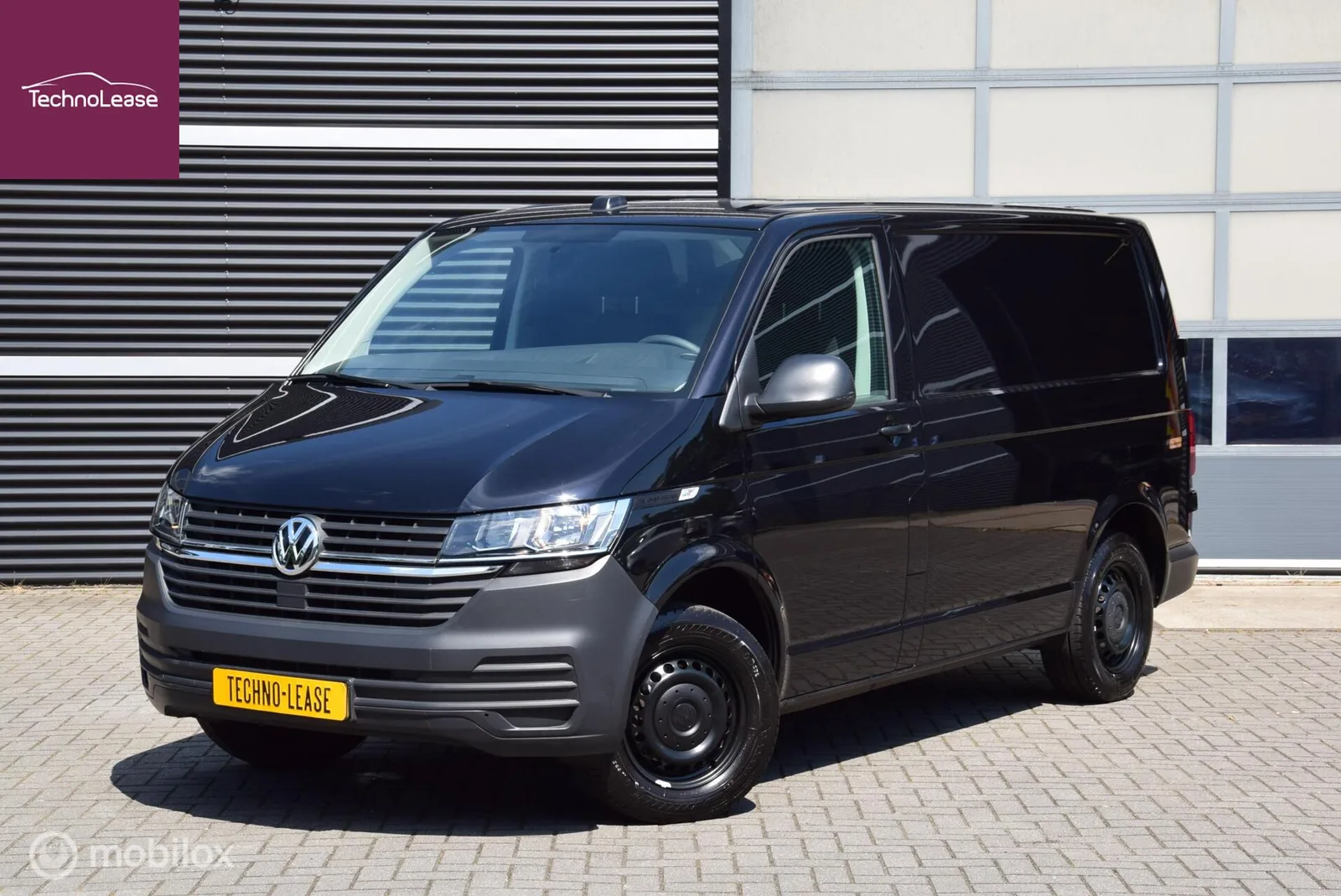 Volkswagen Transporter (2022) — foto 1