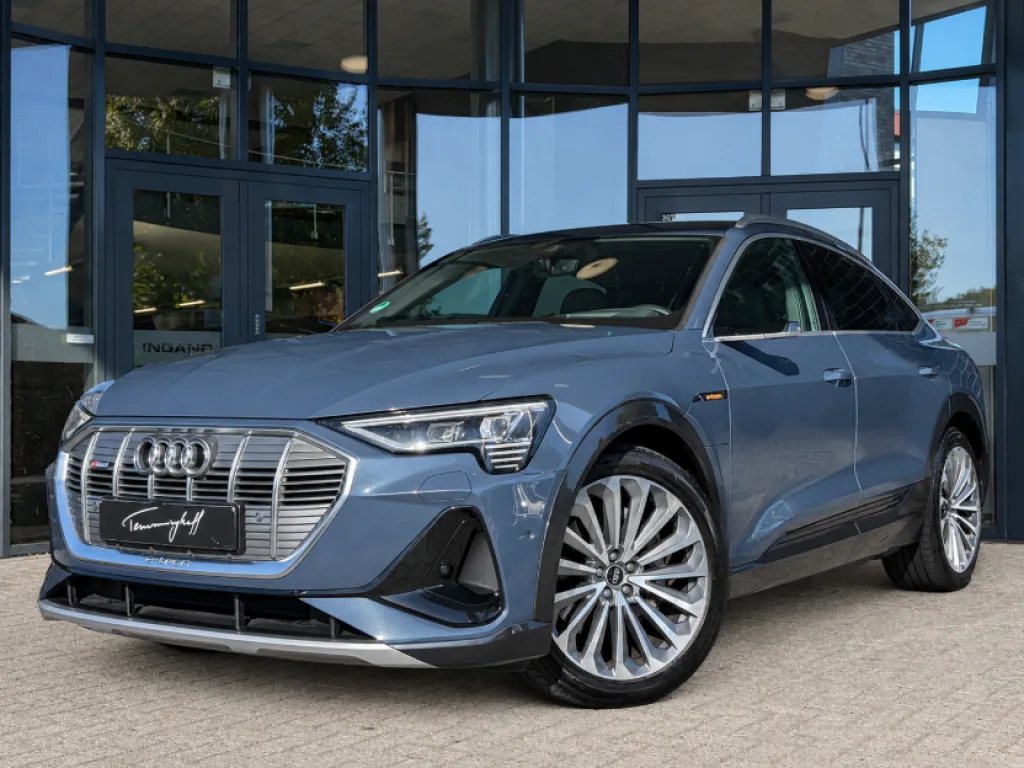 Audi e-tron (2022) — foto 1