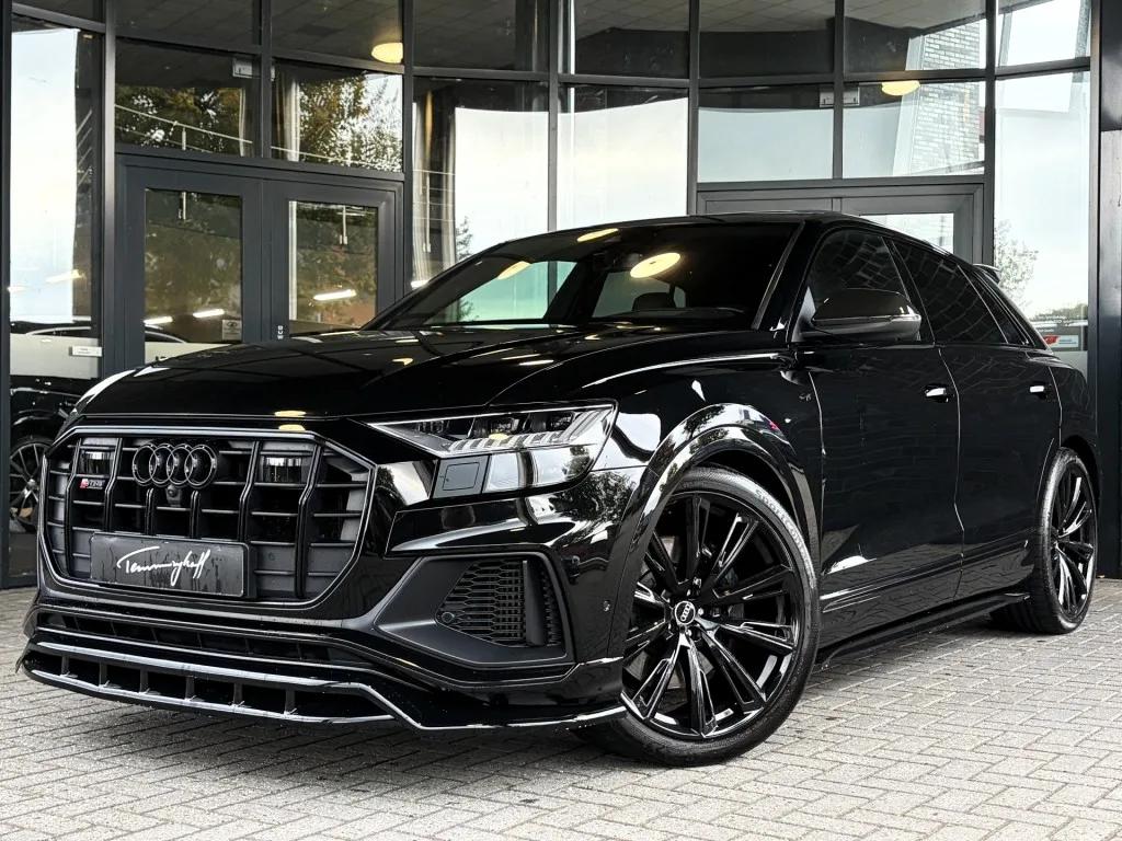 Audi SQ8 (2022) — foto 1