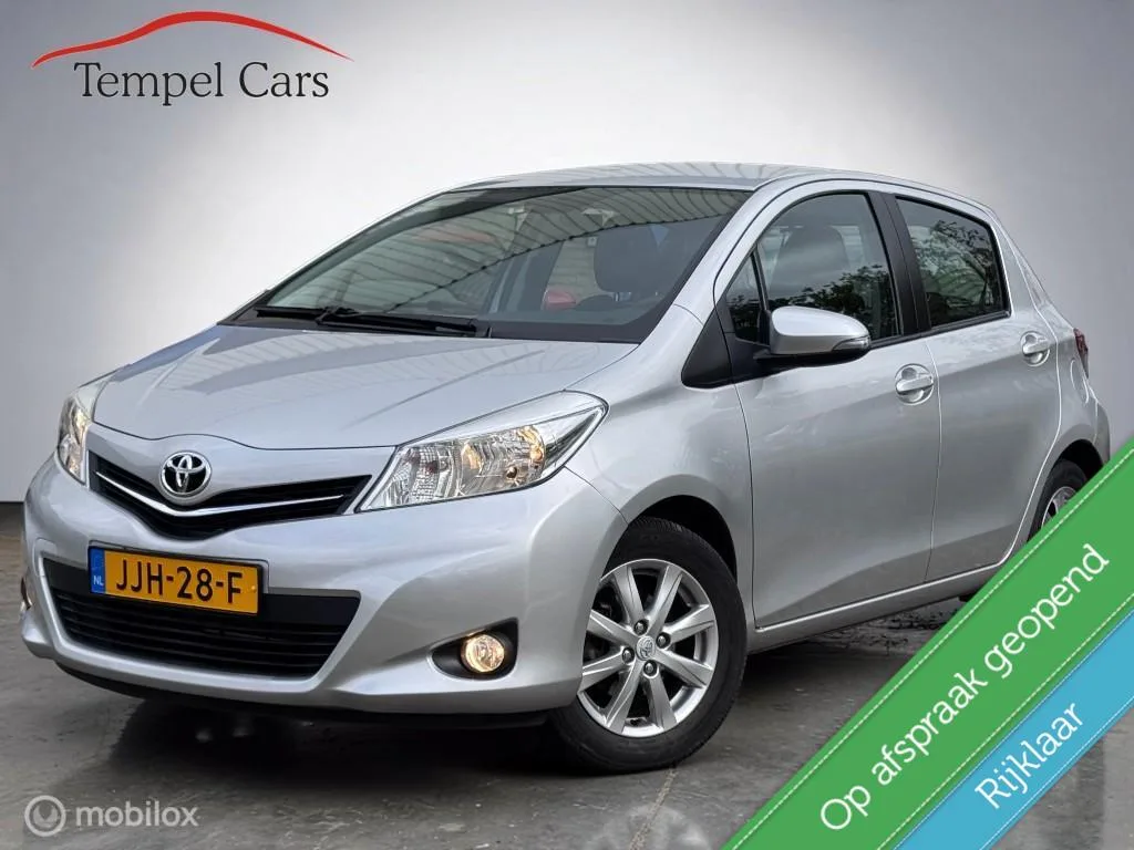 Toyota Yaris (2012) — foto 1