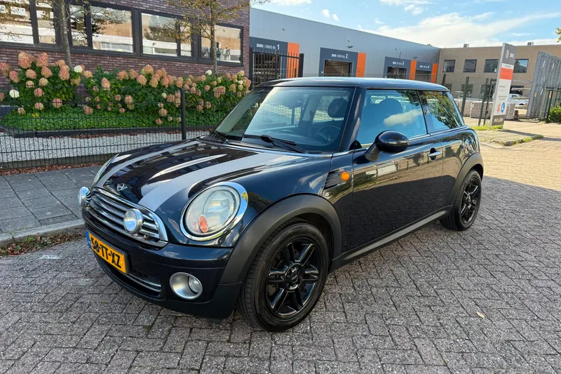 MINI Cooper (2007)