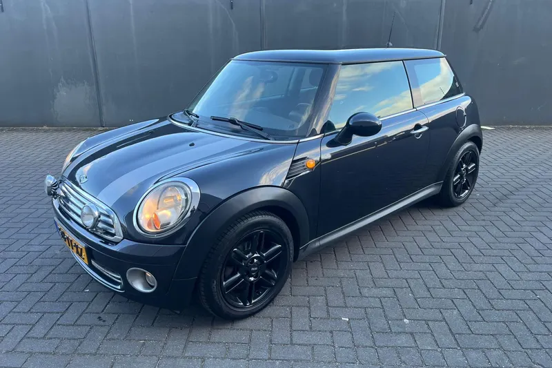 MINI Cooper (2007)