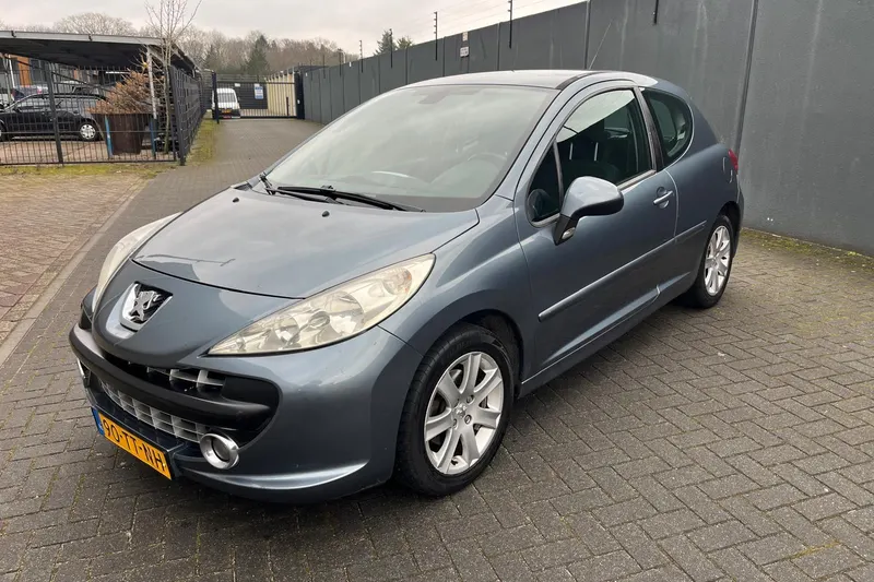 Peugeot 207 (2007)