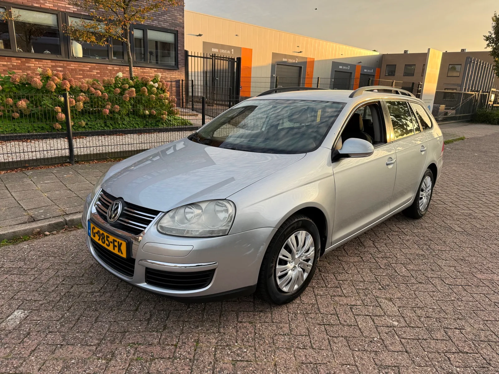 Volkswagen Golf (2009) — foto 1