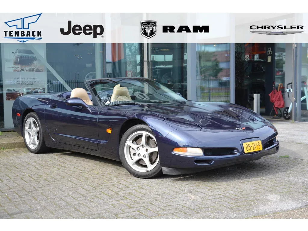 Chevrolet Corvette (2001) — foto 1