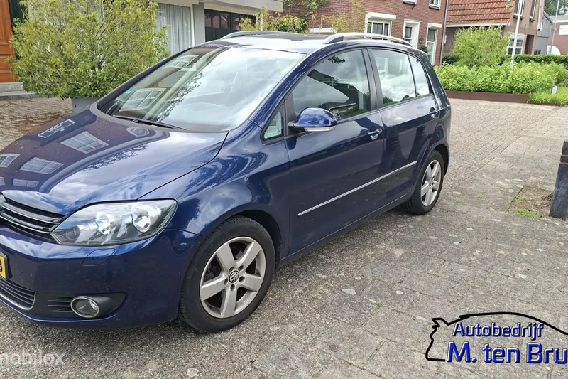 Volkswagen Golf (2012)