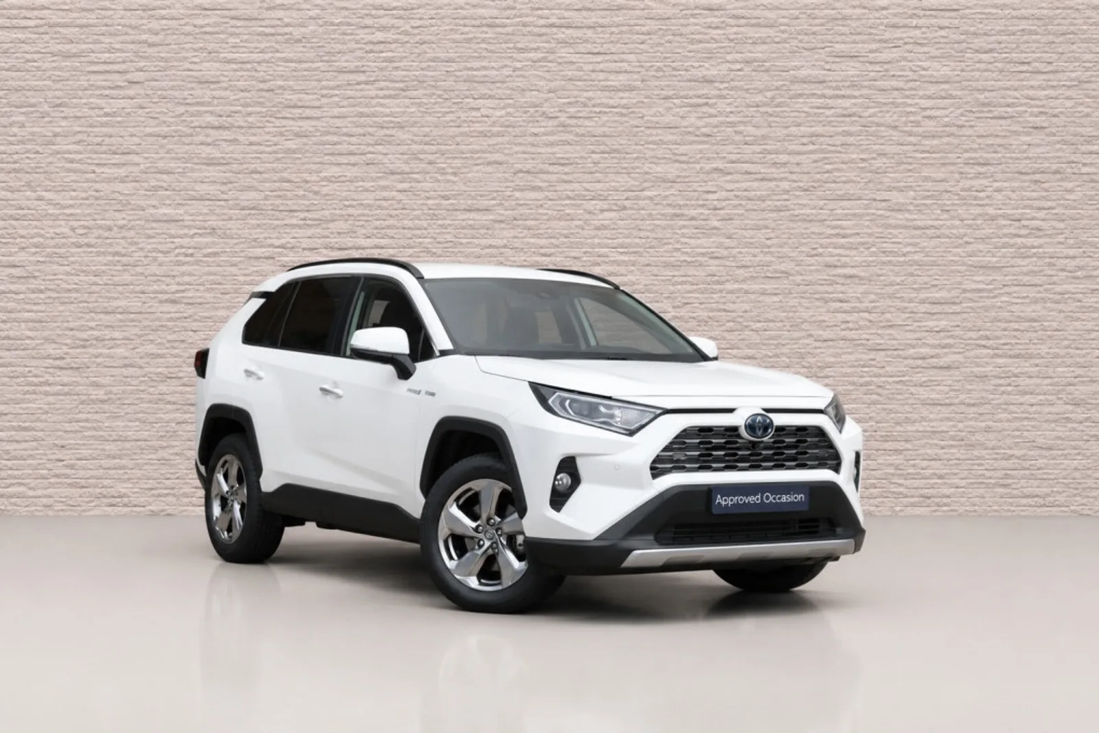 Toyota RAV4 (2019) — foto 1
