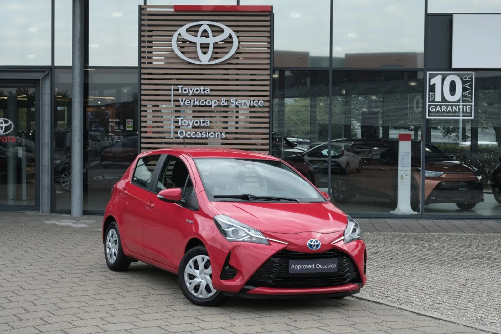 Toyota Yaris (2017) — foto 1