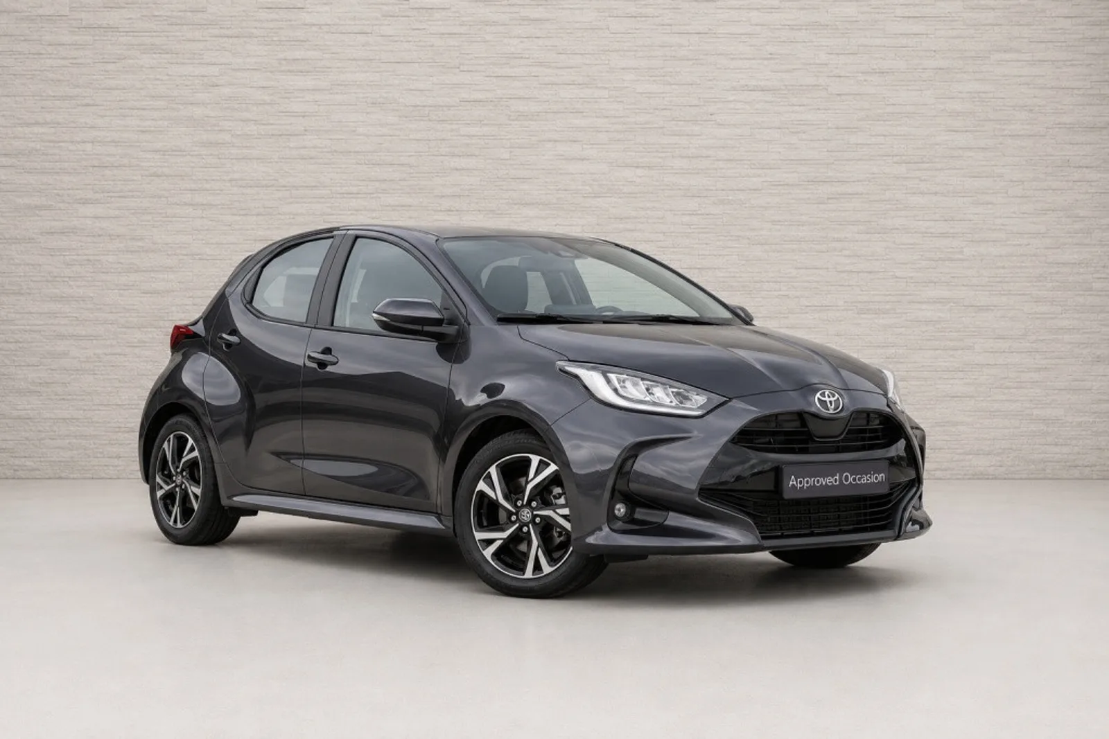 Toyota Yaris (2024) — foto 1
