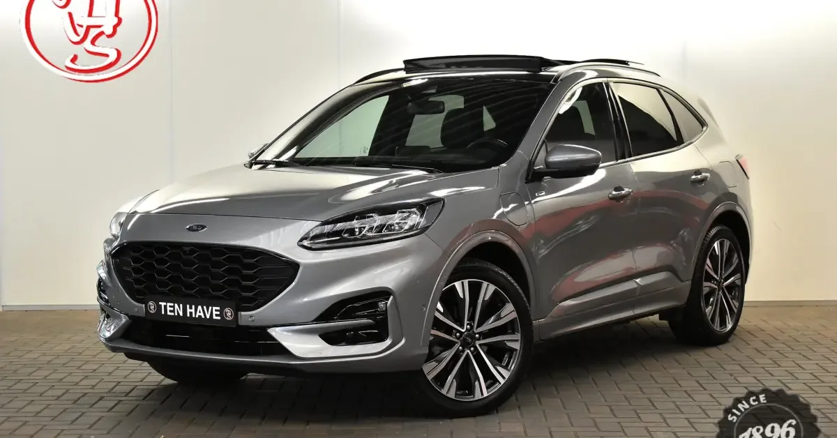 Ford Kuga (2023) — foto 1