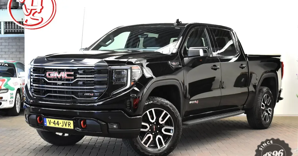 GMC Sierra (2024) — foto 1