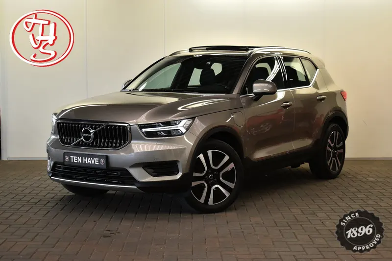 Volvo XC40 (2022)