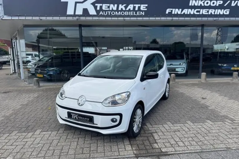 Volkswagen Up! (2015)
