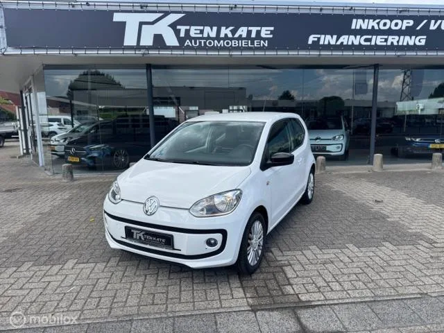 Volkswagen Up! (2015) — foto 1
