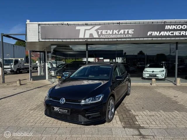 Volkswagen Golf (2019) — foto 1