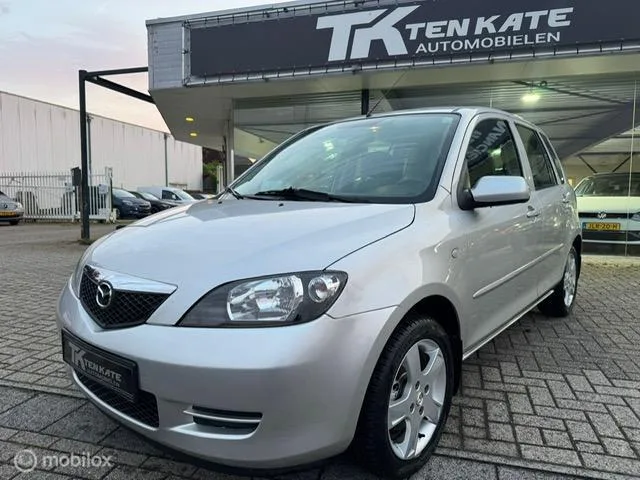 Mazda 2 (2005) — foto 1