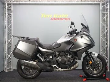 Honda NT 1100 (2022) — foto 1