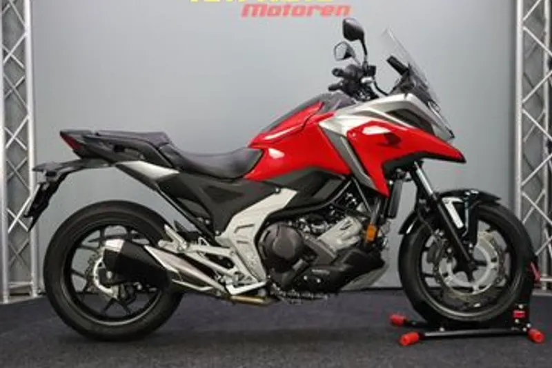 Honda NC750X (2022)