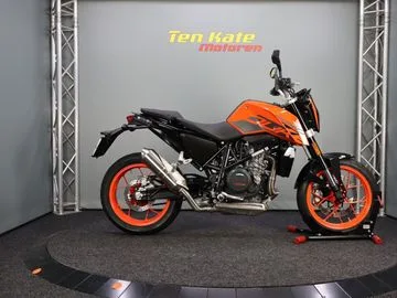 KTM 690 Duke (2018) — foto 1