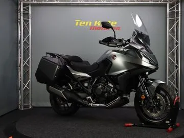 Honda NT 1100 (2022) — foto 1