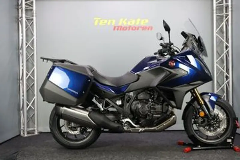 Honda NT 1100 Electronic Suspension (2026)