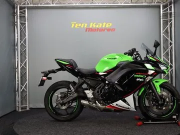 Kawasaki Ninja 650 (2022) — foto 1
