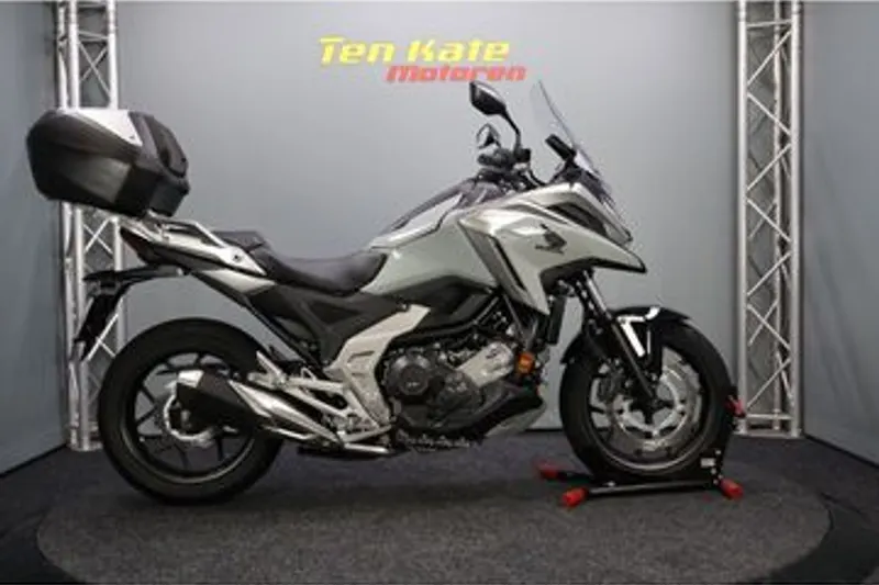 Honda NC750X (2024)