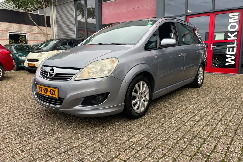 Opel Zafira (2008)