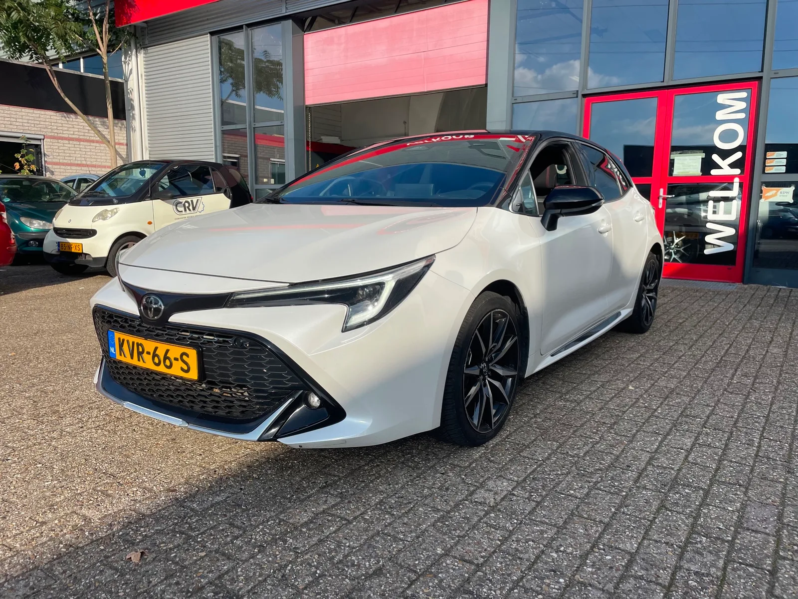 Toyota Corolla (2023) — foto 1