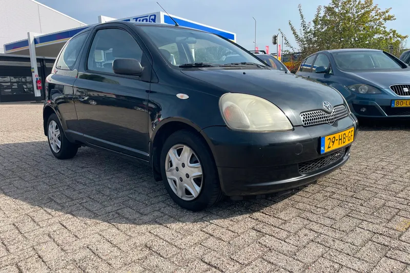 Toyota Yaris (2001)