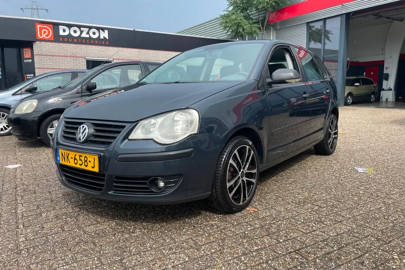 Volkswagen Polo (2006)