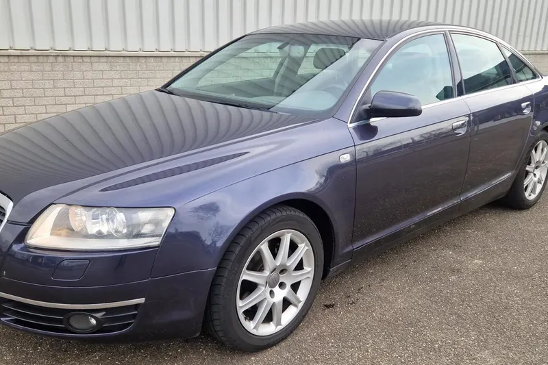 Audi A6 (2004)