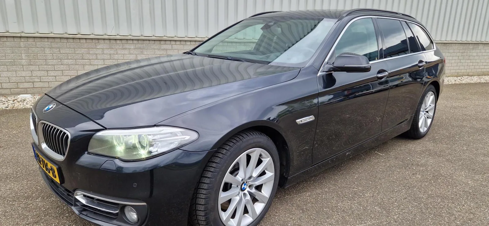 BMW 5-Serie (2017) — foto 1
